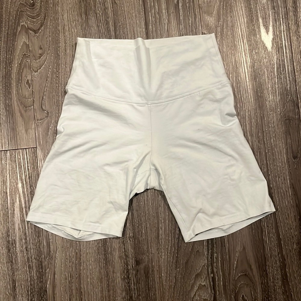 3/$25 ARITZIA TNA Baby Blue Cotton Bike Short - Small